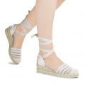 Feito com 4,25 garrafas pet - Sandália Espadrille (R$ 139,90)