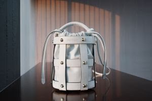 Cage Bag: Salvatore Ferragamo apresenta sua nova bolsa-desejo - imagem 6