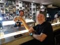 Mixologista Benício Calaça e Hans Donner brindam com drink Sagô, desenvolvido para traduzir em sabores o design do empreendimento Sagô Marista