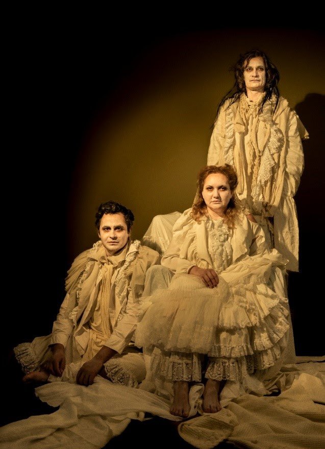 Espetáculo de teatro sensorial “Saudade é uma brecha no vazio do tempo” estreia em maioem São Paulo
