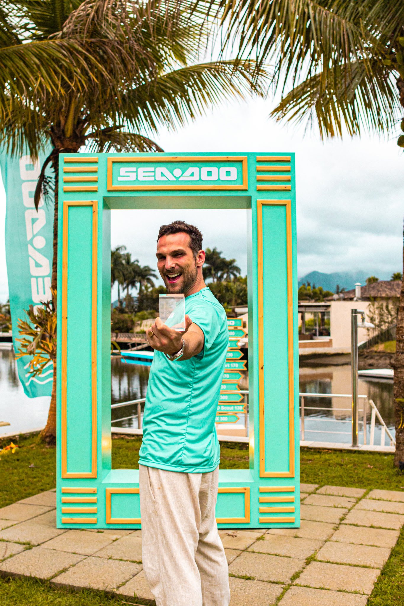 Igor Rickli mostra suas habilidades na água na websérie Fun House Sea-Doo