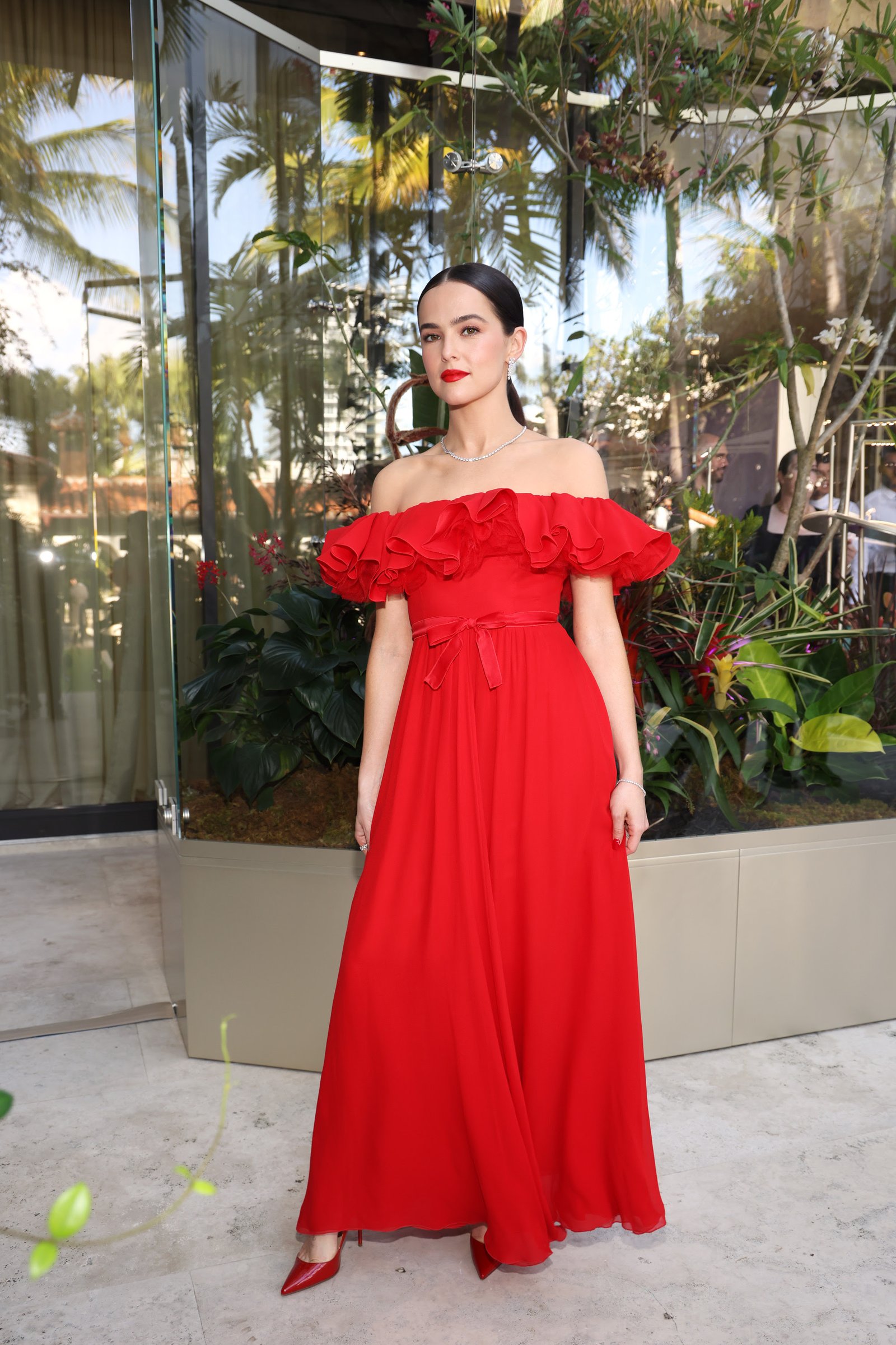 PHARRELL WILLIAMS, ZOEY DEUTCH, ADRIA ARJONA E MAIS CELEBRAM TIFFANY & CO. BLUE BOOK COLLECTION 2022, BOTANICA - imagem 3