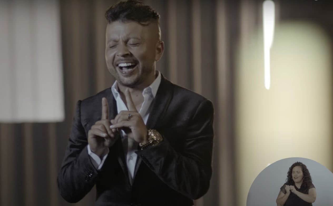 Sertanejo inclusivo: cantor Wendell Fernandes lança clipe com tradução em libras e homenagem aos surdos