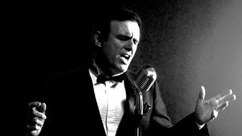 Delphis Fonseca interpreta sucessos de Frank Sinatraem apresentação única no dia 28 de maio