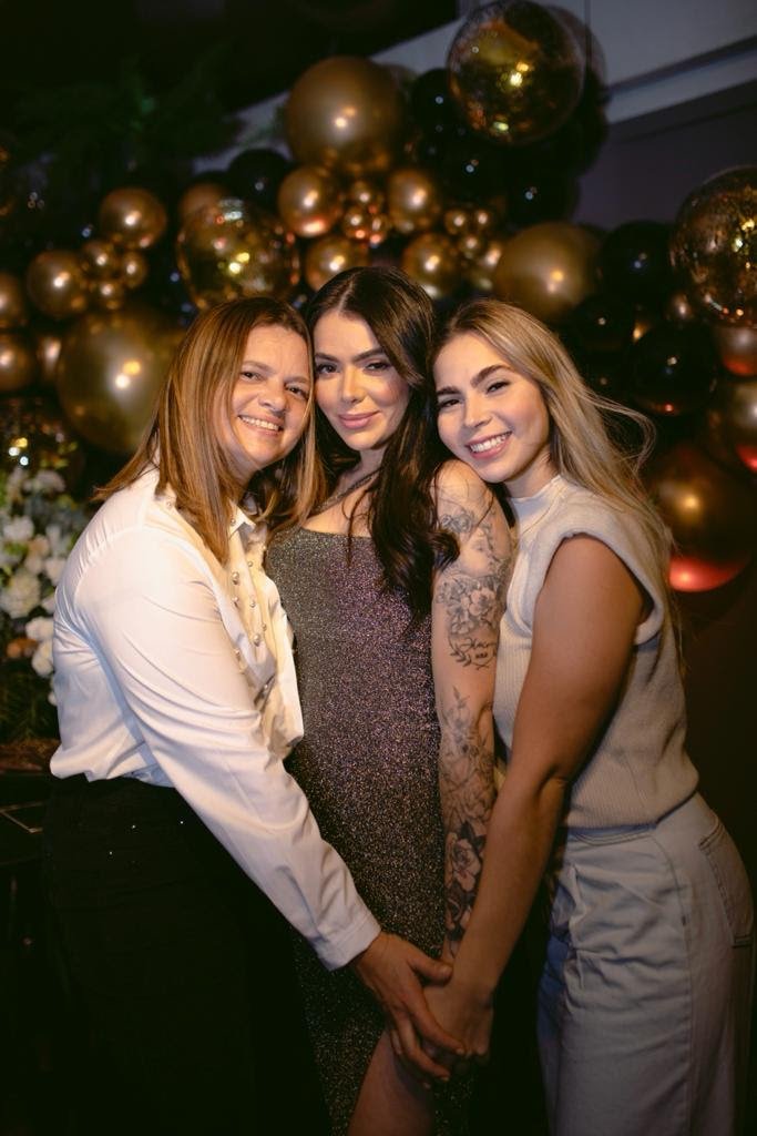 Ferrugem prepara festa surpresa para esposa e faz declaração nas redes sociais - imagem 5