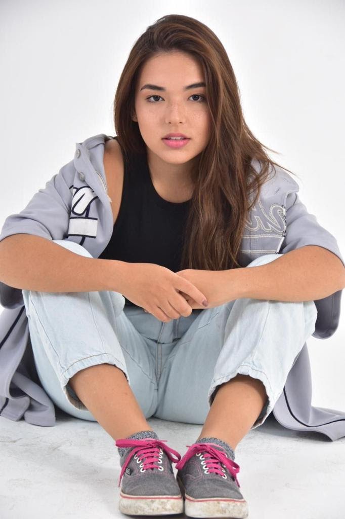 Giulia Ayumi, a Ritinha de ‘Além da Ilusão’ (Globo) revela: ‘Minha meta é ser um modelo para as próximas