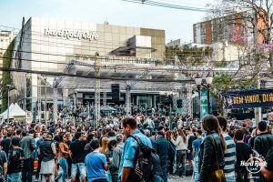 Hard Rock anuncia a maior festa do Dia Mundial do Rock de Curitiba com mais de 10 horas de shows