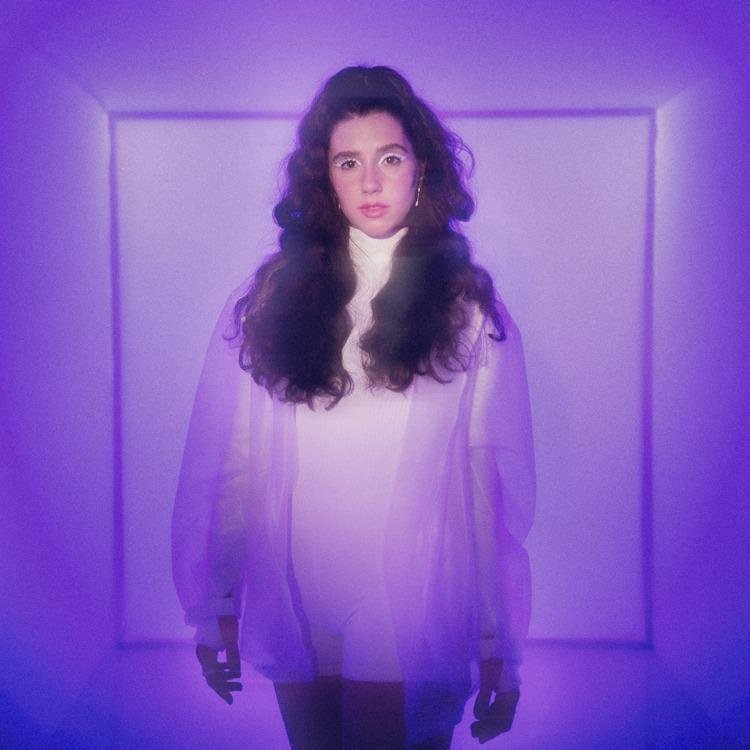 NINA FERNANDES FAZ SEU PRIMEIRO SHOW NO CIRCO VOADOR NESTA SEXTA-FEIRA