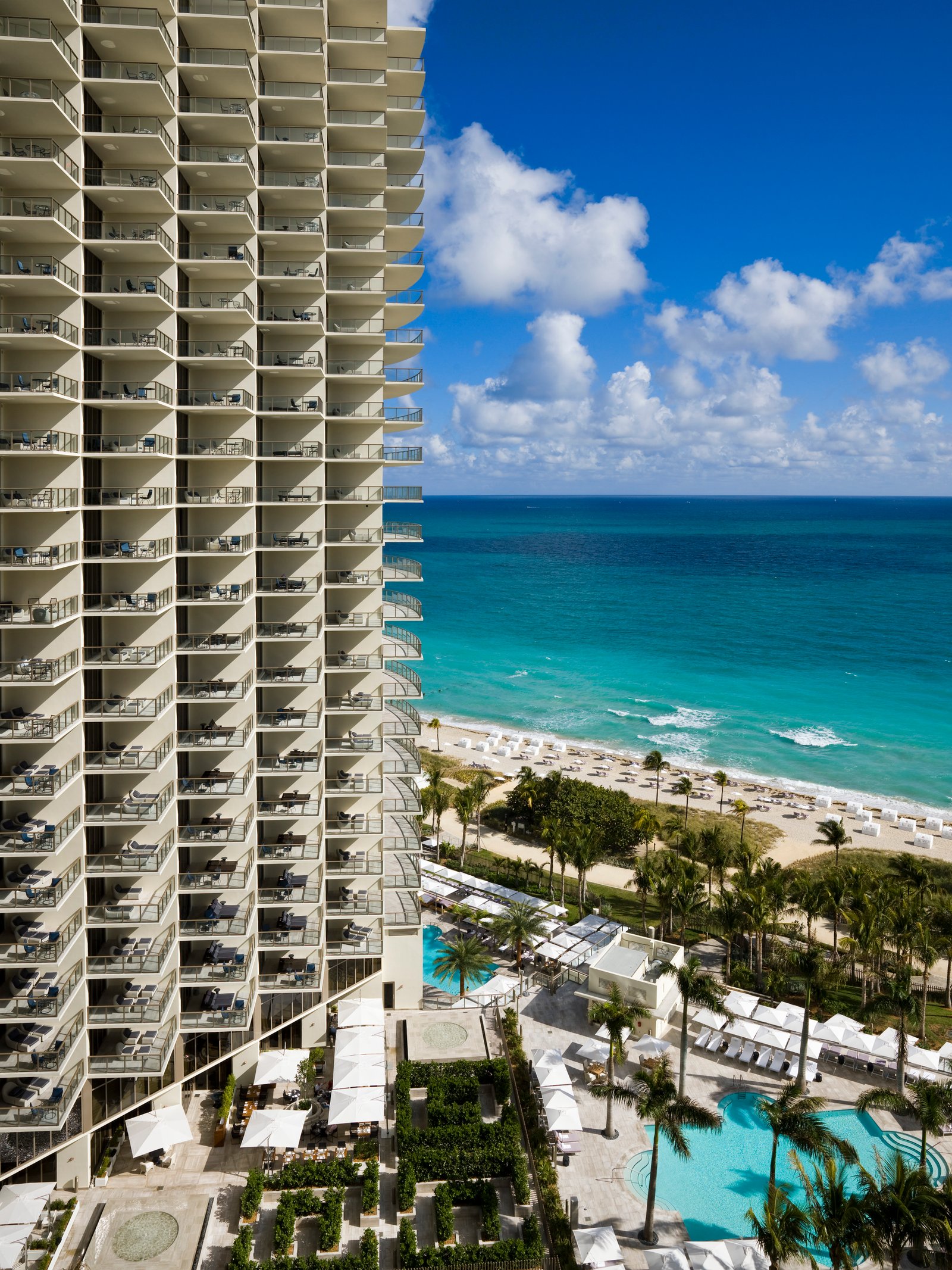 St. Regis Bl Harbour e St. Regis Spa, em Bal Harbour Village, são nomeados hotel e spa cinco estrelas pelo - imagem 9