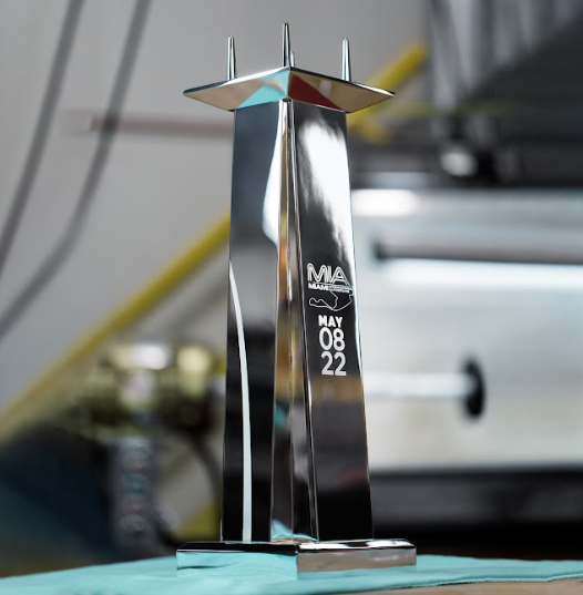 Tiffany & Co. Apresenta Seu Mais Recente Design de Troféu, Concedido ao Vencedor do Grand Prix de Miami de - imagem 2