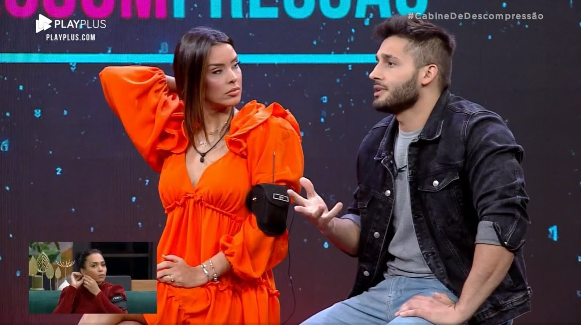 AO PLAYPLUS, IVY DISPARA: "FALTOU O BOROGODÓ" - imagem 4