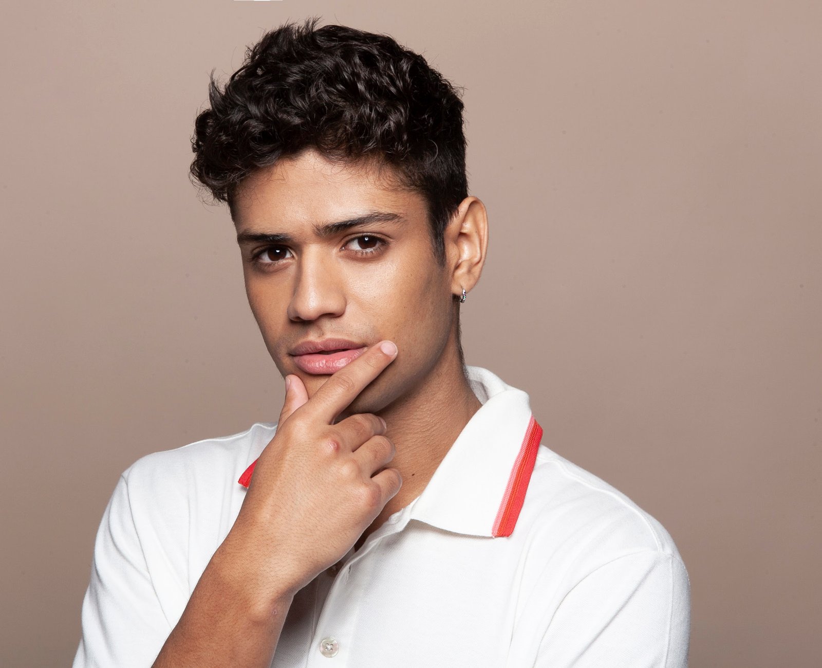Após ‘Chiquititas’ e ‘Malhação’, Gabriel Santana viverá Renato no remake de ‘Pantanal’ (TV Globo), papel que