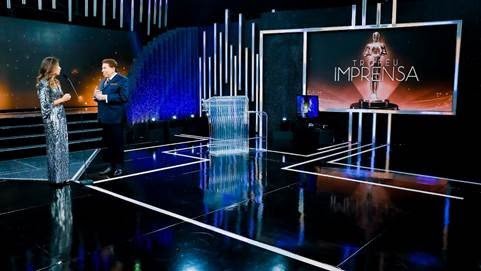 É hoje! Silvio Santos apresenta o Troféu Imprensa 2022, nesta quarta-feira (15), às 21h30, com convidados - imagem 5