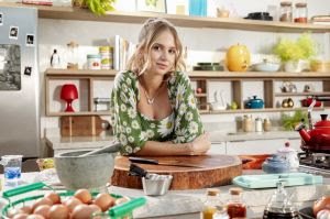 Isa Scherer estreia no UOL programa que une lifestyle e culinária