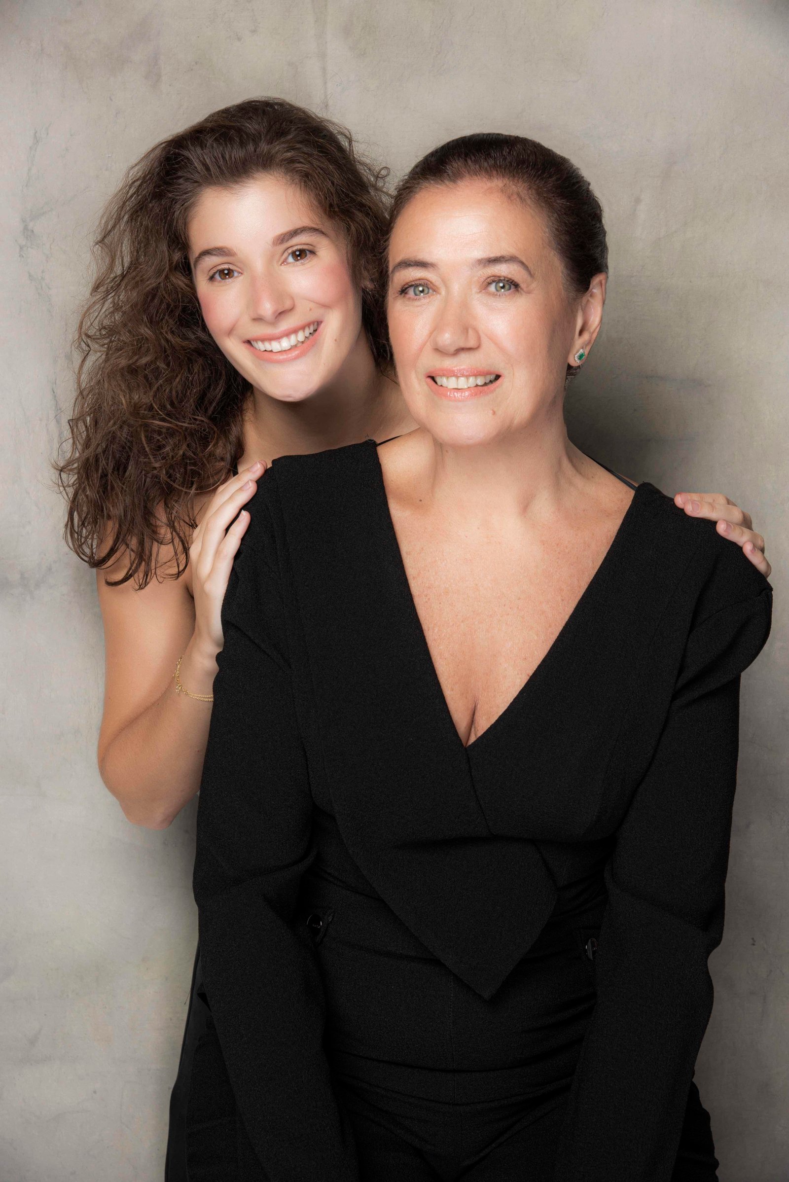 Lilia Cabral e Giulia Bertolli levam espetáculo A Lista para nova temporada no Teatro Vivo
