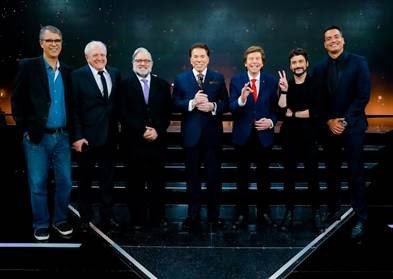 Silvio Santos apresenta o Troféu Imprensa 2022, exibido pela primeira vez no sábado (11), e traz convidados - imagem 14