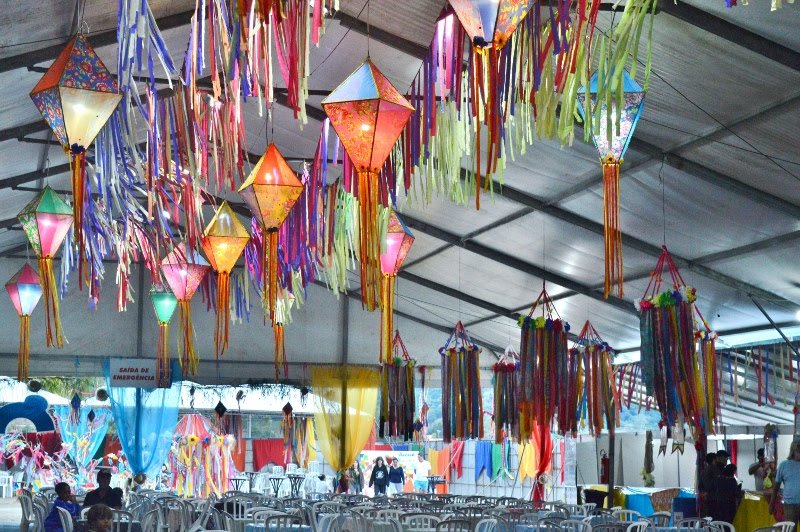 10ª edição do Arraial Gastronômico do Projeto Buscapé levará mais de 80 chefs para Camburi, litoral norte de