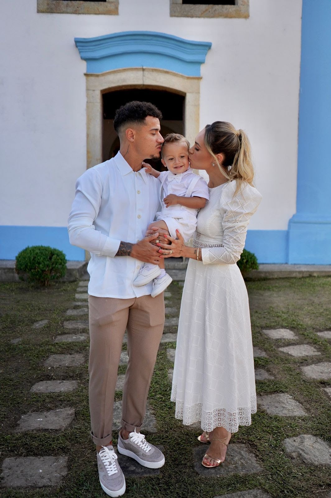 Ainê e Philippe batizam José Coutinho - imagem 3