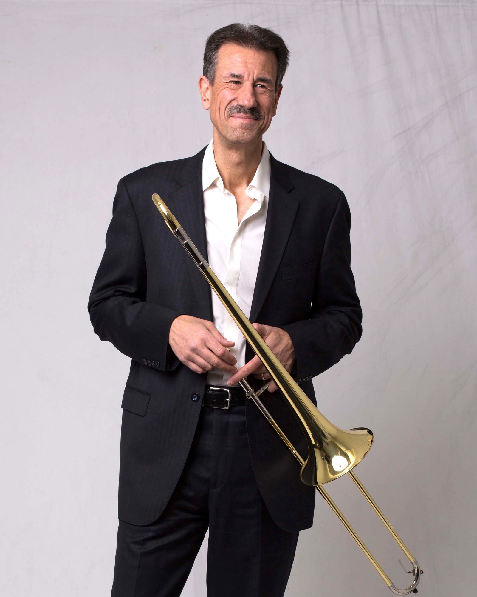 Mais de 40 artistas nacionais e internacionais se apresentam no Amazonas Green Jazz Festival