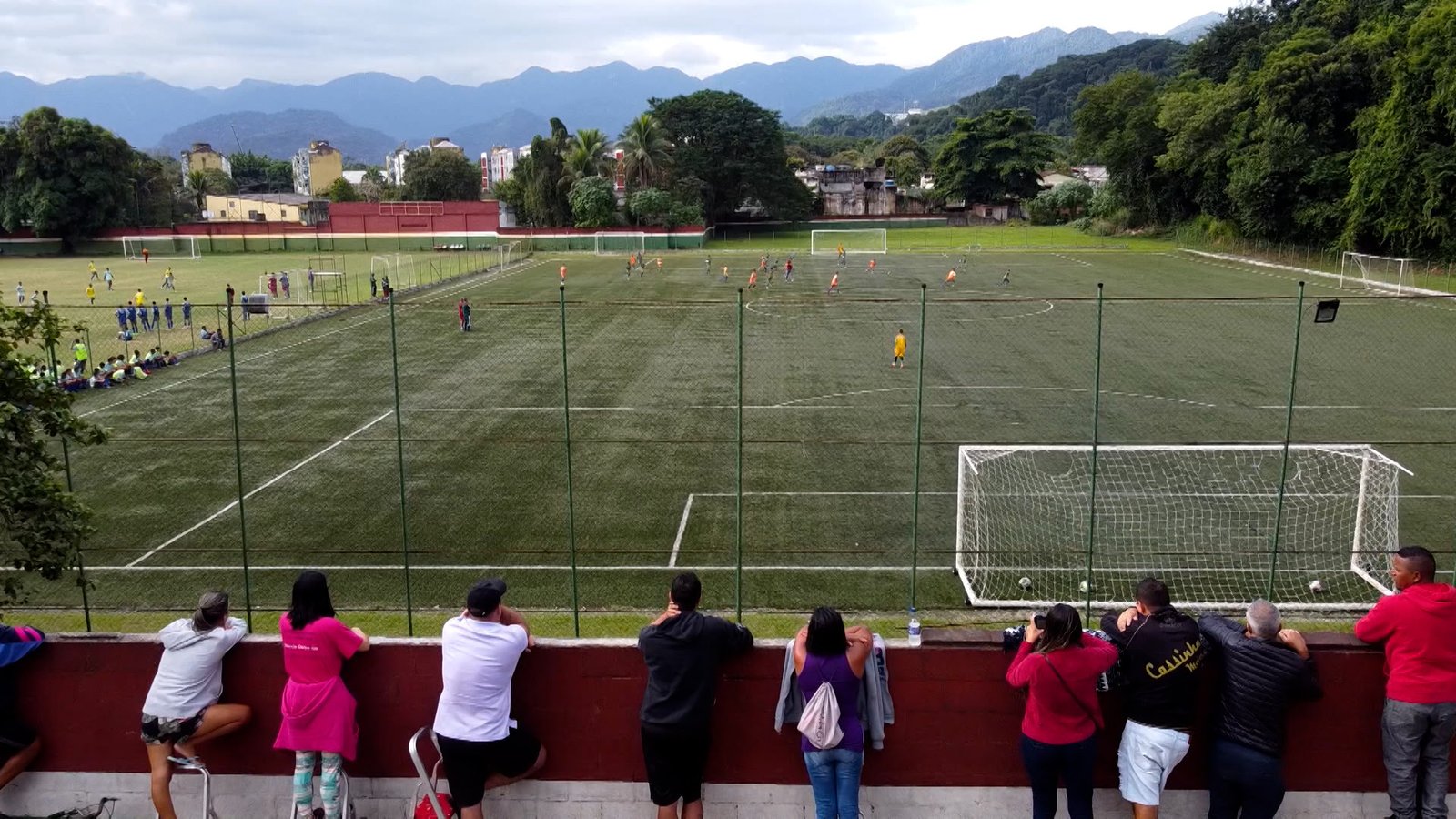 PLAYPLUS ESTREIA DOCUMENTÁRIO SOBRE JOVENS QUE SONHAM EM SER GRANDES ASTROS DO FUTEBOL - imagem 4