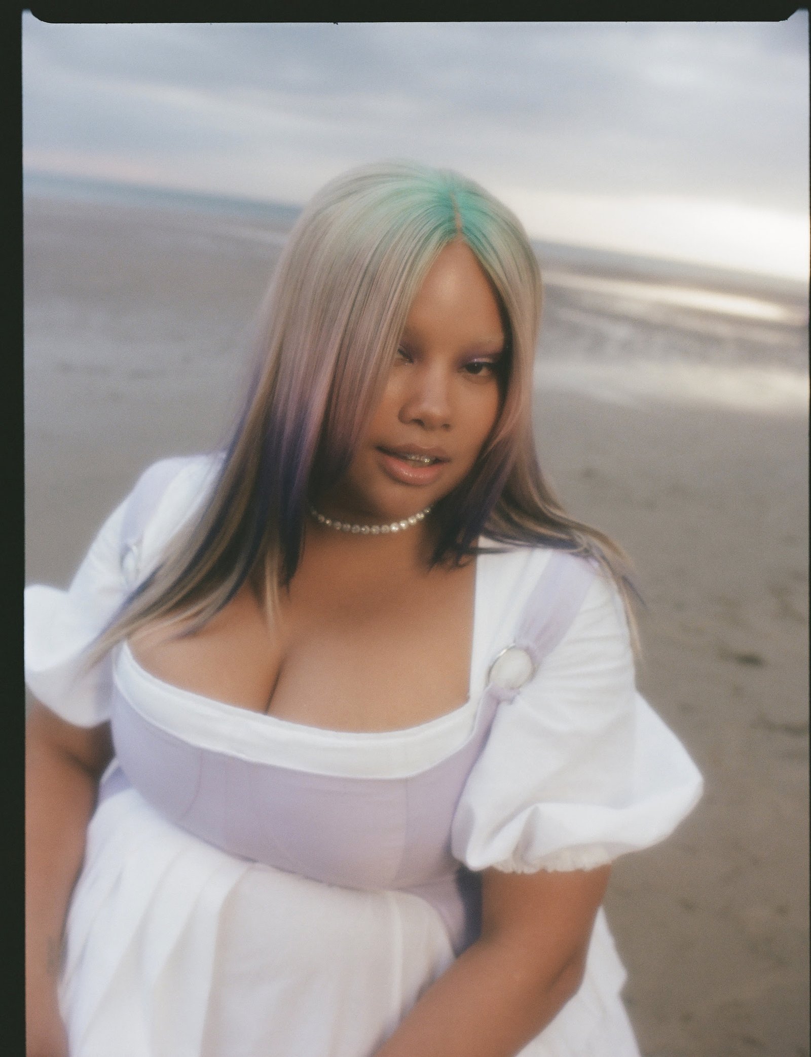 SHYGIRL COMPARTILHA NOVO SINGLE E VÍDEO"COOCHIE (A BEDTIME STORY)" DISPONÍVEL AGORA - imagem 2