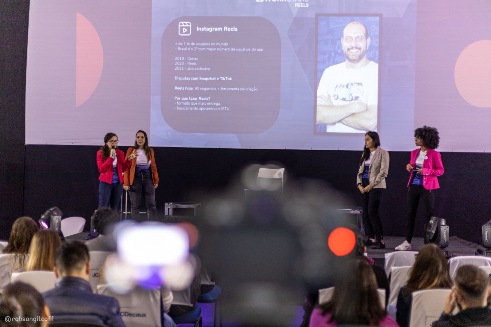 Apresentadoras do Workstars palestram no Digitalks - imagem 2