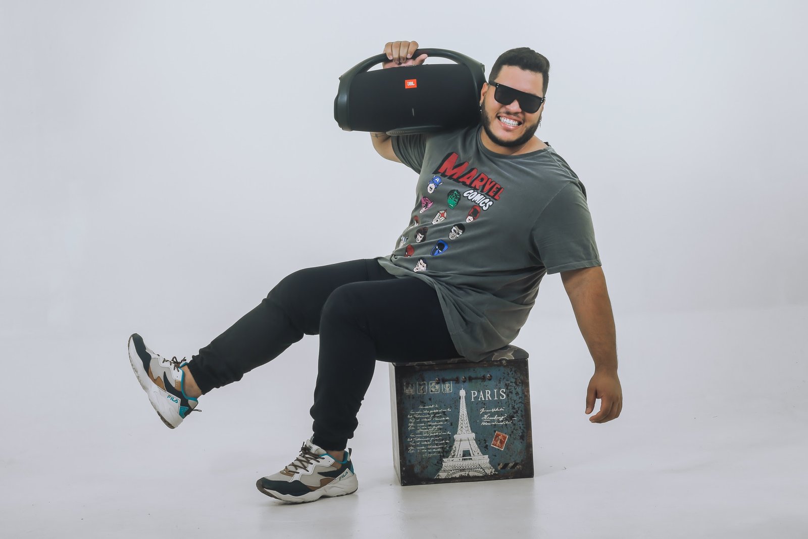 China Marinho lança a música ‘Subiu Pressão’