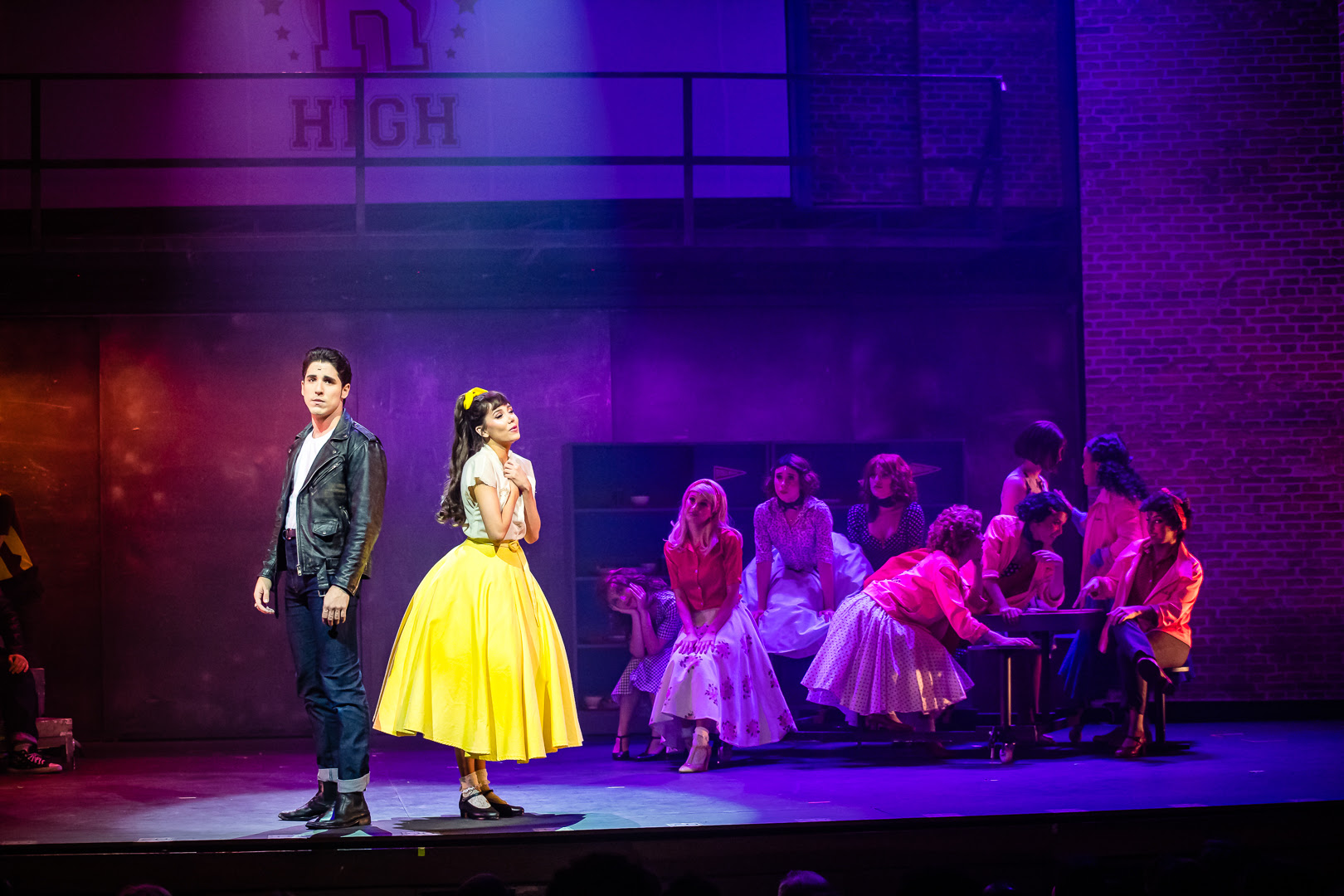 COM TALENTOSO ELENCO, GREASE – O MUSICAL ENTRA NAS ÚLTIMAS SEMANAS DE TEMPORADA - imagem 2
