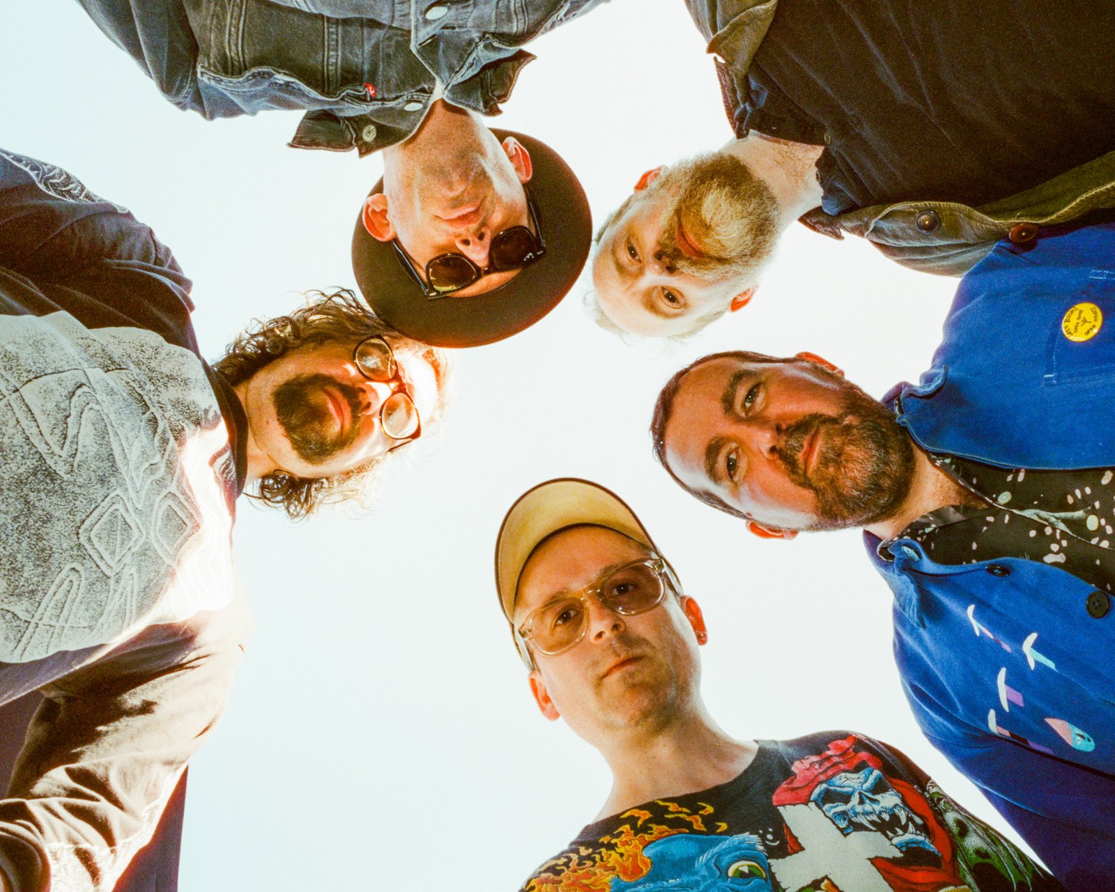 Hot Chip compartilha nova música “Freakout/Release”Novo álbum Freakout/Release - imagem 2