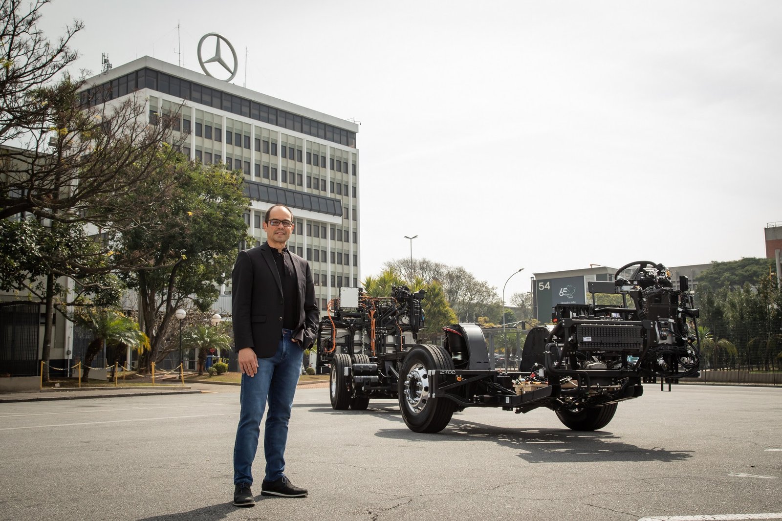 Ônibus elétrico Mercedes-Benz é apresentado ao público no maior evento da mobilidade na América Latina - imagem 8