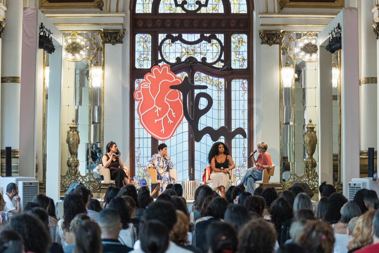 OX Cosméticos patrocina debate sobre transformações na maternidade - imagem 2