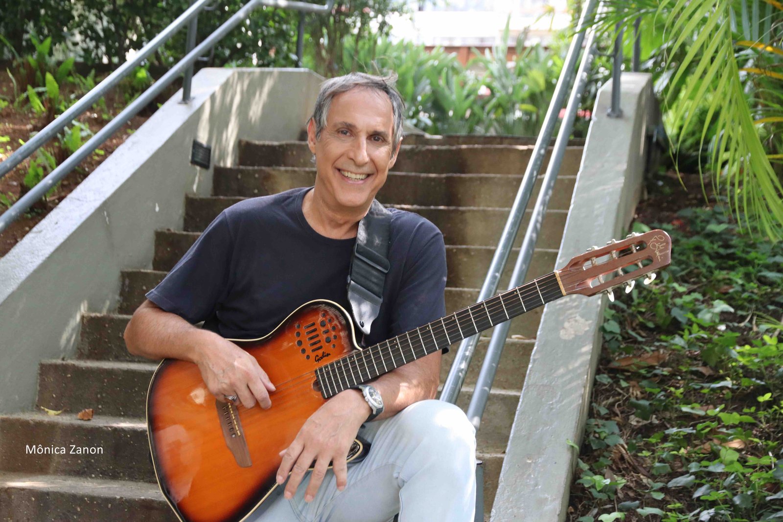 RICARDO KALILI apresenta espetáculo JAMES TAYLOR na UNIBES CULTURAL