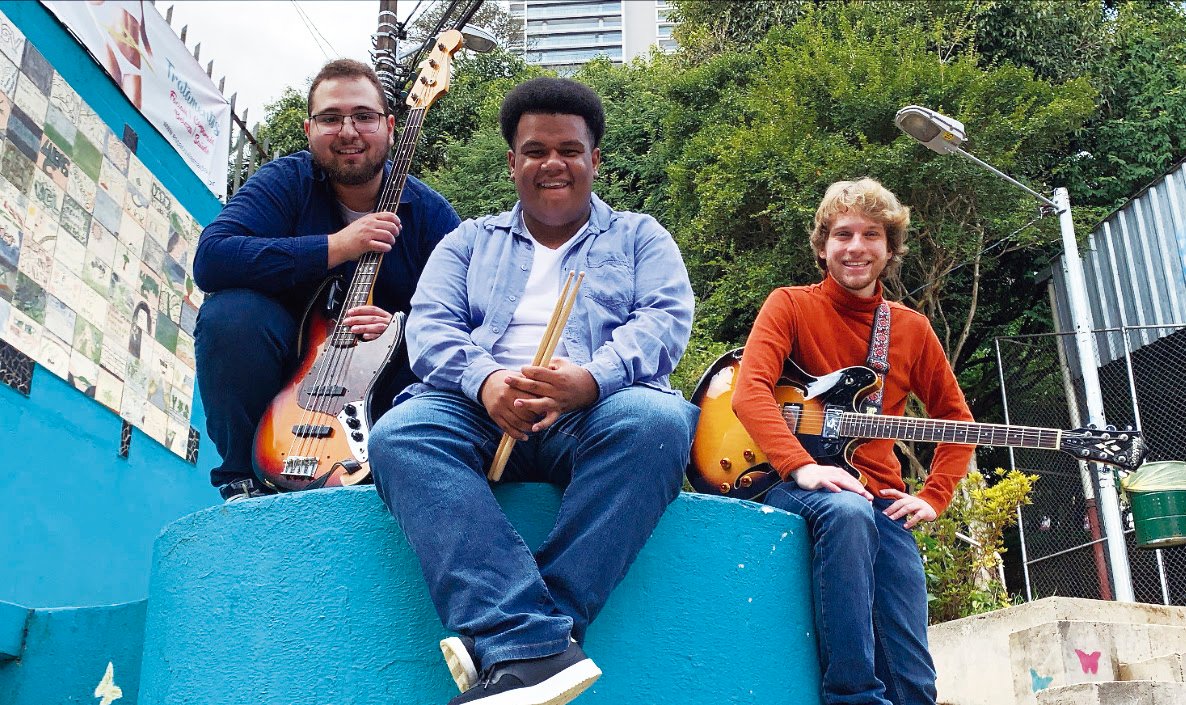 TRIO MISTURADA NO FINO DA BOSSA