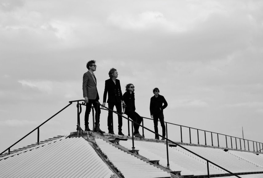 PHOENIX ANUNCIA NOVO ÁLBUM - imagem 2