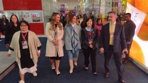 Primeira-dama de São Paulo participa da feira de beleza Beauty Fair