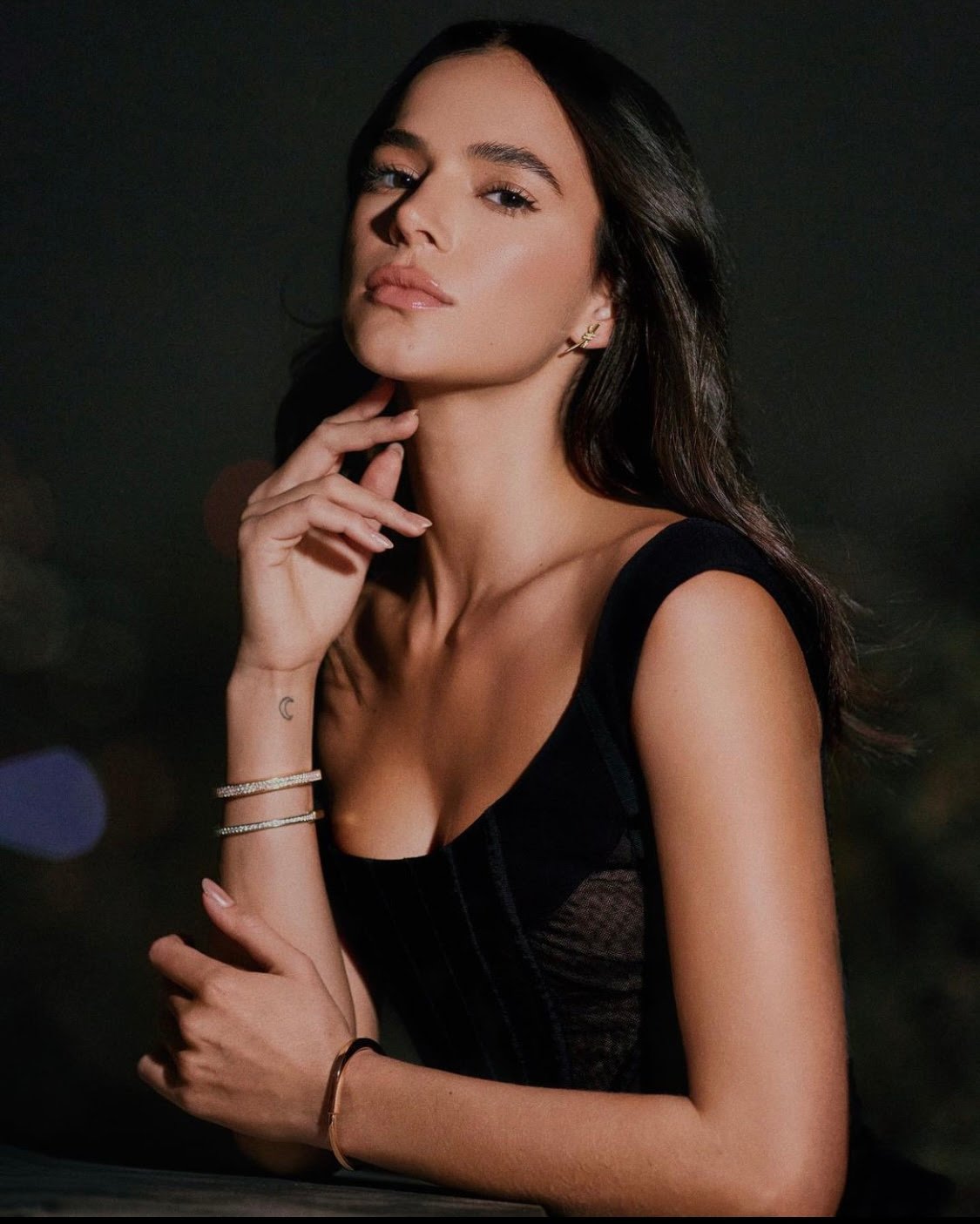 Tiffany & Co. Apresenta Sua Mais Recente Coleção de Joias, Tiffany Lock, Estreando Braceletes de Ouro