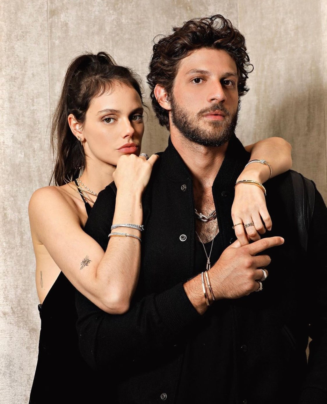 Tiffany & Co. Apresenta Sua Mais Recente Coleção de Joias, Tiffany Lock, Estreando Braceletes de Ouro - imagem 8