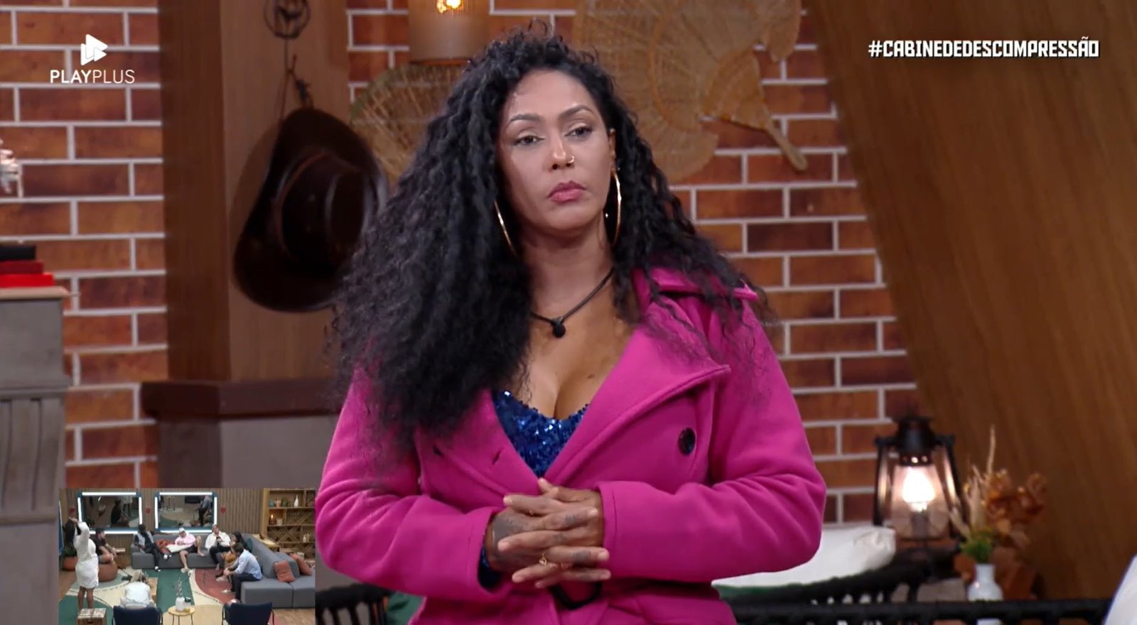AO PLAYPLUS, ROSIANE PINHEIRO DISPARA SOBRE DEBORAH ALBUQUERQUE: “MAQUIAVÉLICA” - imagem 2