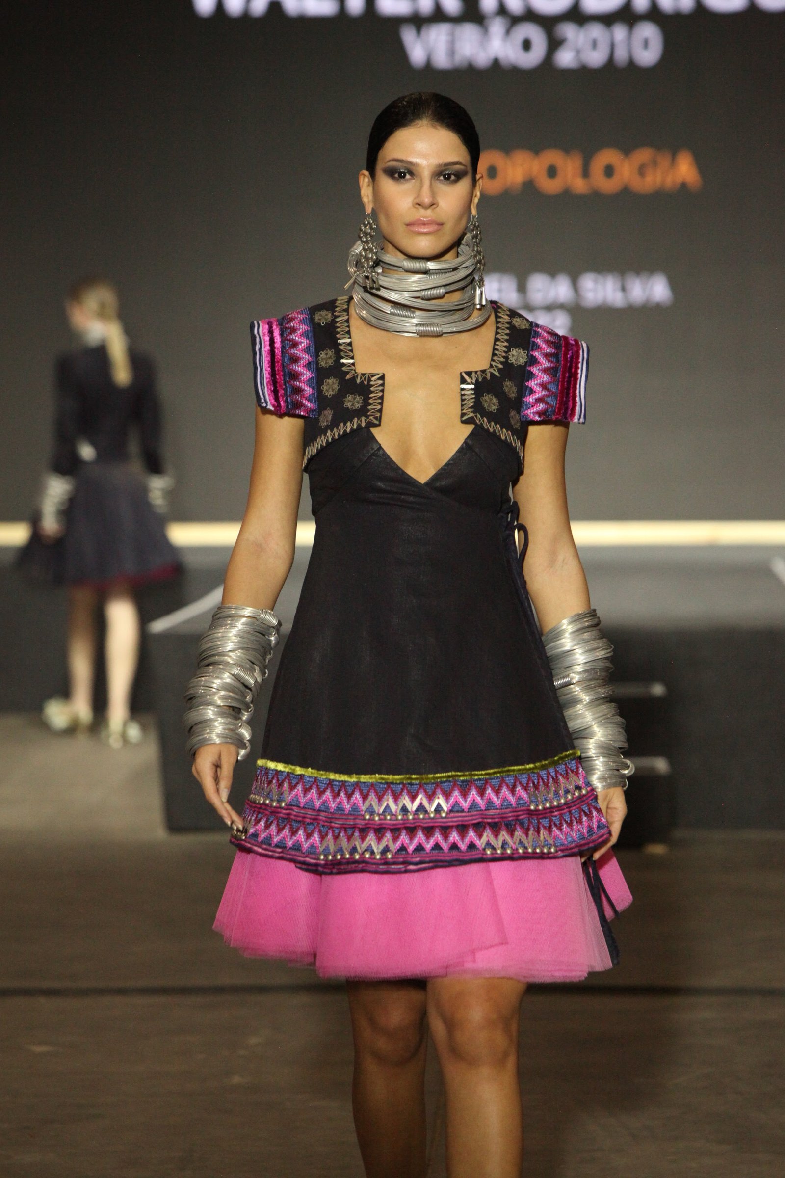 Confira o desfile de Walter Rodrigues no Focus Fashion Summit 2022 - imagem 2