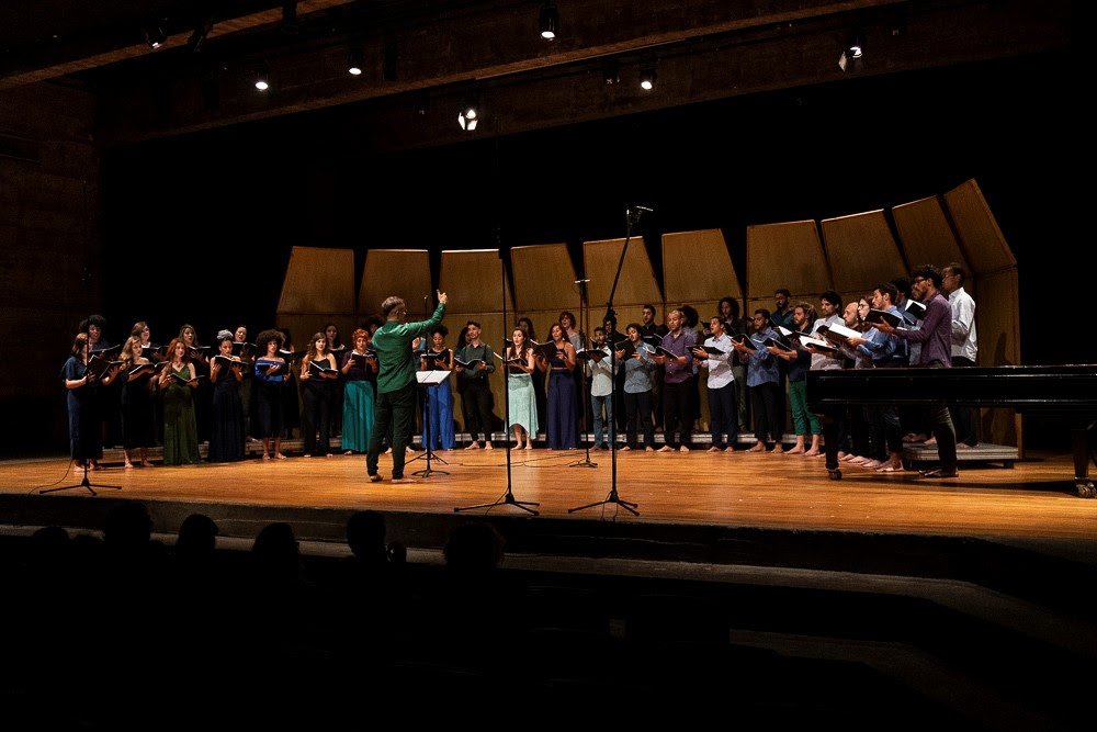 Coral Jovem do Estado enaltece a diversidade em apresentação no Teatro B32 - imagem 2