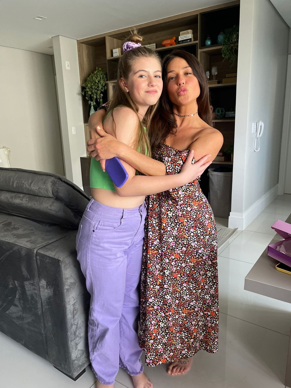 Ela cresceu! Lorena Queiroz está mais alta que Priscila Sol - imagem 2