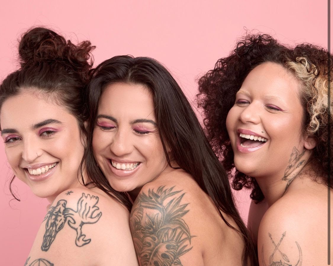 Kings Sneakers participa do Outubro Rosa com descontos e doação