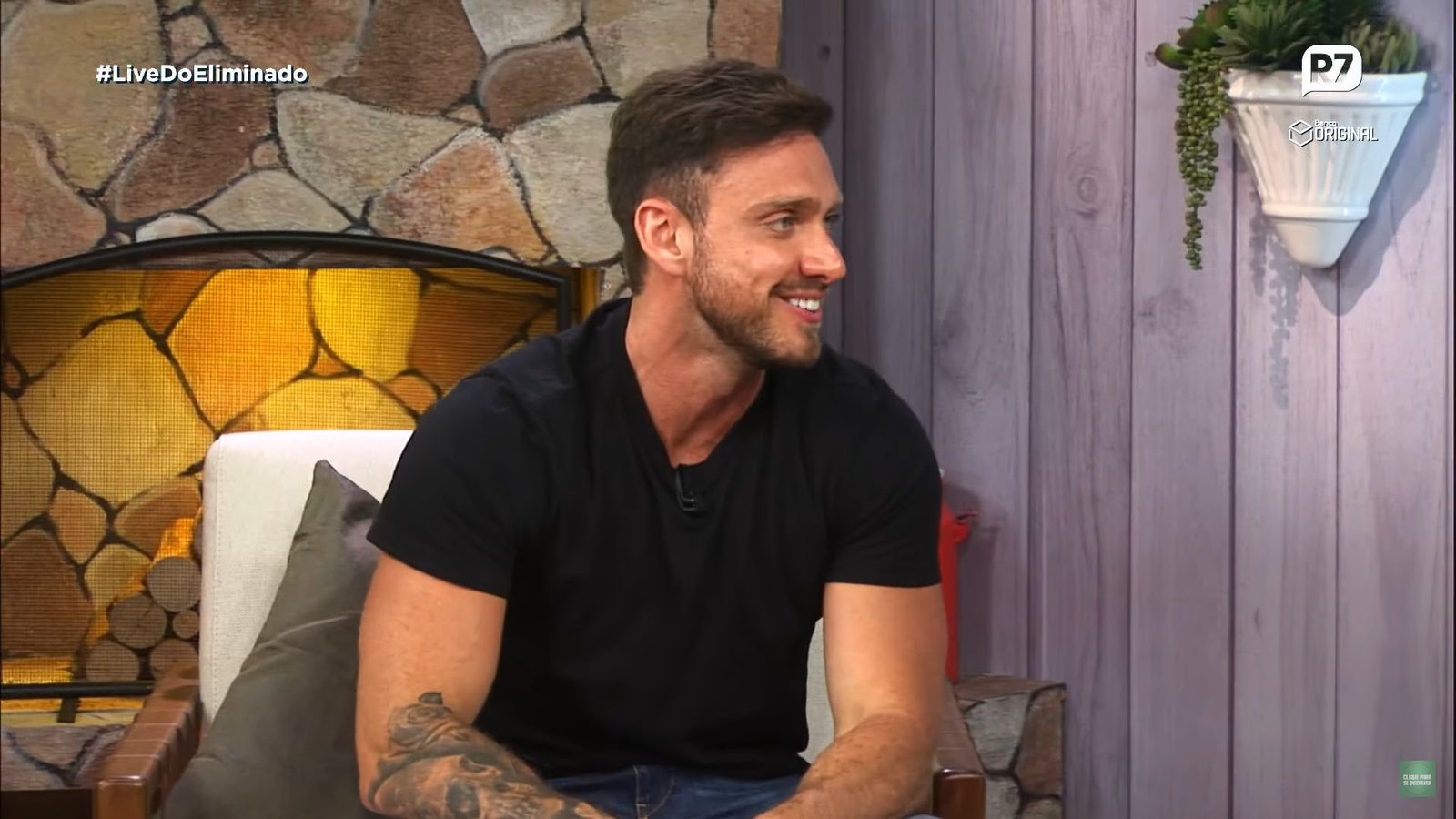NA “LIVE DO ELIMINADO”, VINI DISPARA SOBRE KERLINE: “CALADA É MARAVILHOSA” - imagem 3