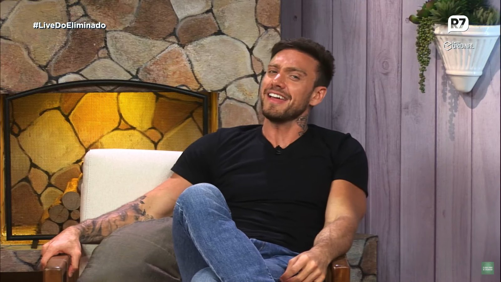 NA “LIVE DO ELIMINADO”, VINI DISPARA SOBRE KERLINE: “CALADA É MARAVILHOSA” - imagem 4