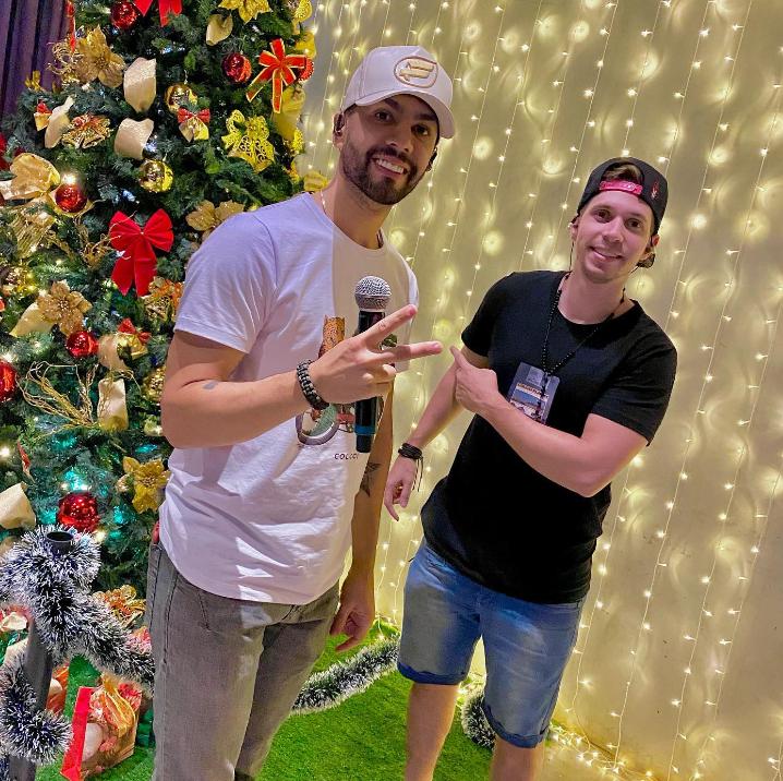 Reis do funknejo, Cacio & Marcos, fazem live no Estúdio Showlivre Sertanejo - imagem 4