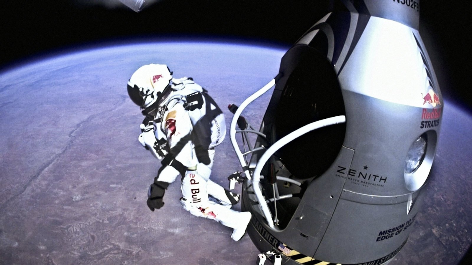Salto da estratosfera e marco no streaming: Novo filme celebra feito histórico de atleta que superou - imagem 3
