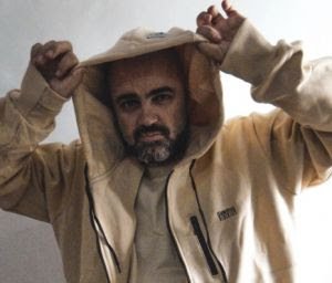 Teatro Sérgio Cardoso recebe show em homenagem ao DJ QAP
