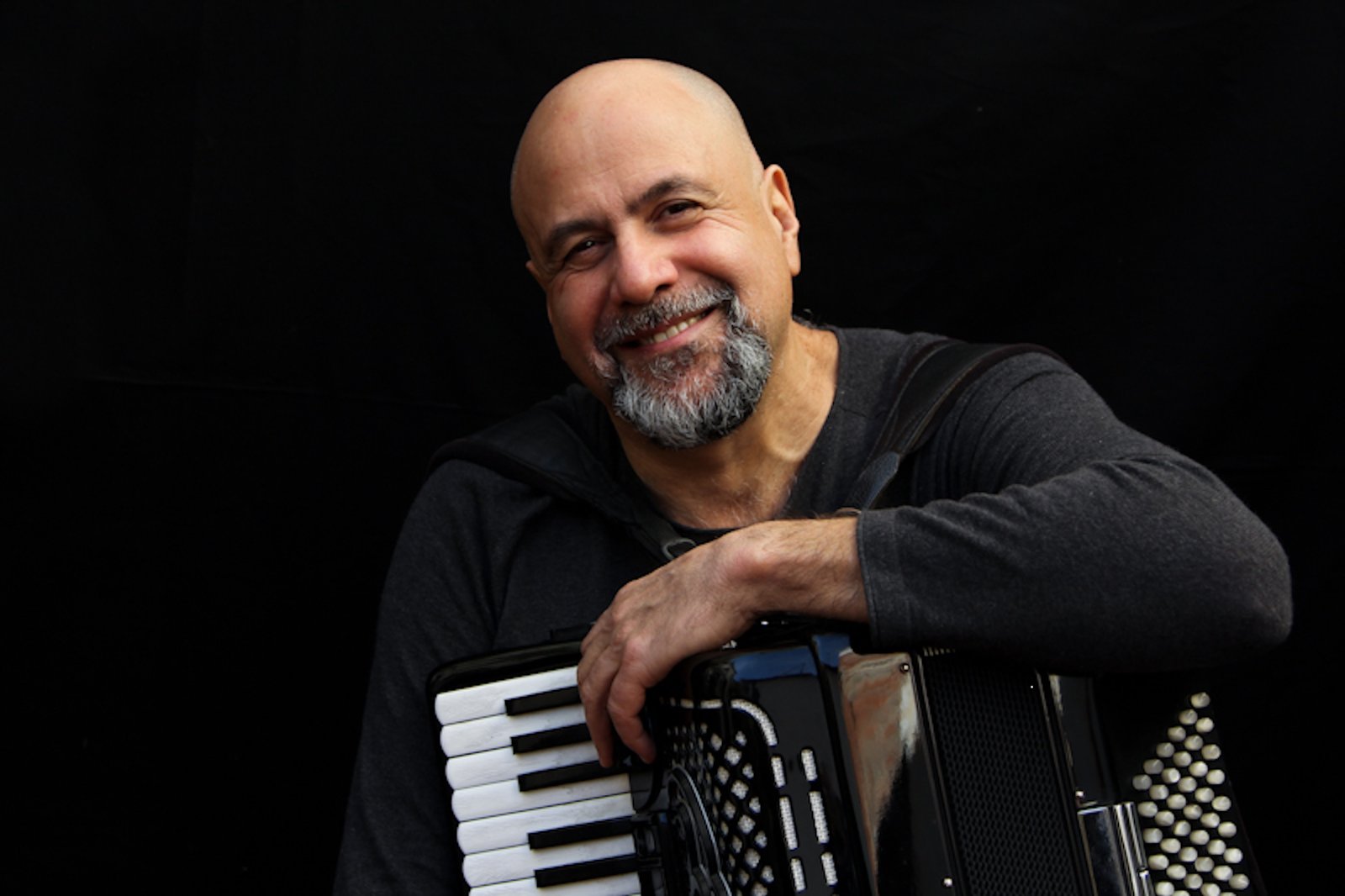 TONINHO FERRAGUTTI e QUINTETO DE CORDAS DE SOL A SOL ESPETÁCULO NO TEATRO B32