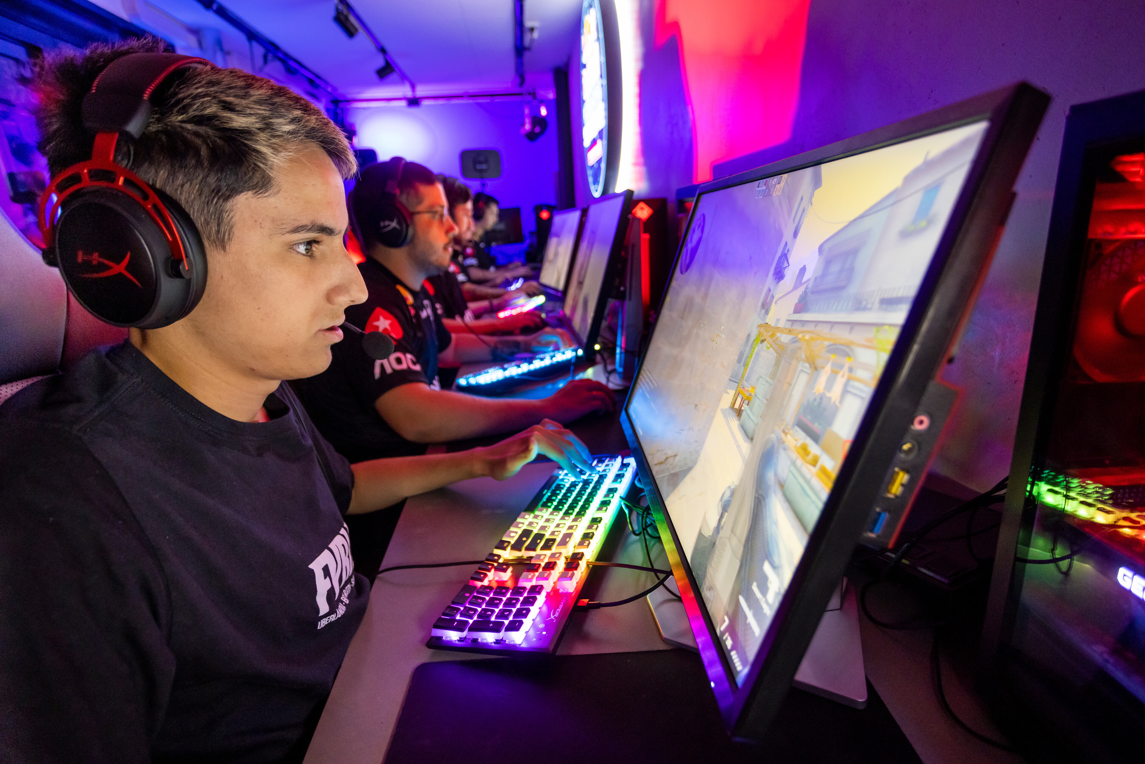 CS:GO: Underdogs surpreendem m0NESY, drop, cadiaN e pro-players e vencem Mundial 2x2 - imagem 8