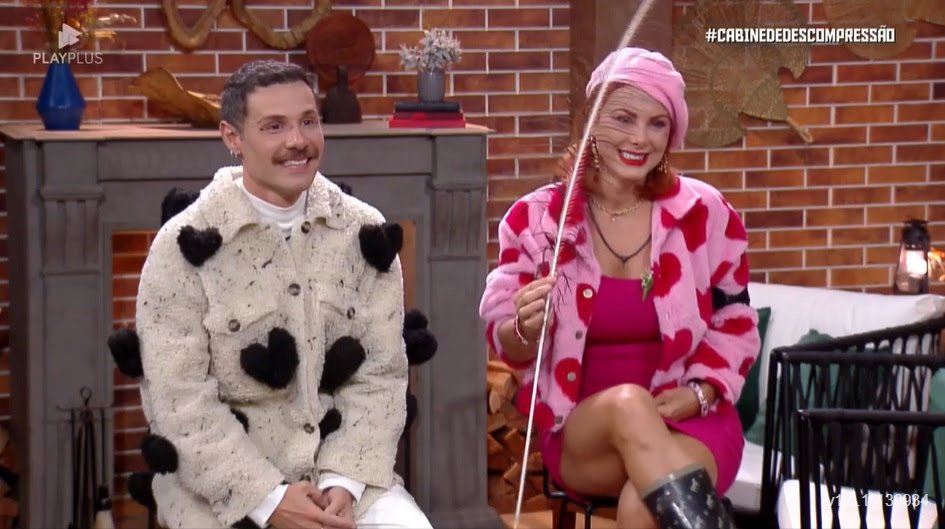 NA ‘CABINE DE DESCOMPRESSÃO’ EM NOITE INÉDITA, DEBORAH ATACA DEOLANE: “CHATA PRA CARAMBA!” - imagem 2